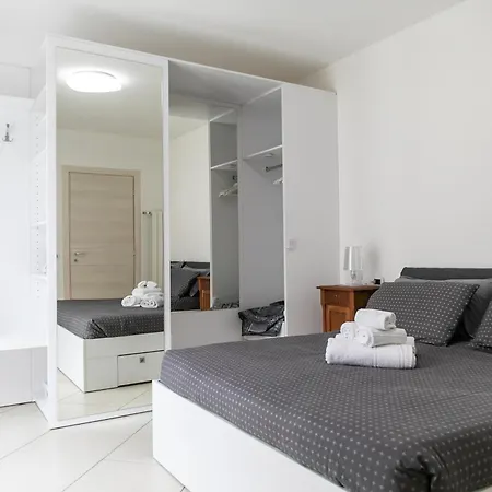 Relax House