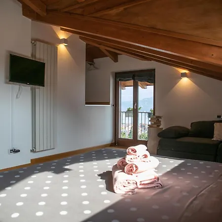 Relax House Apartman Baveno